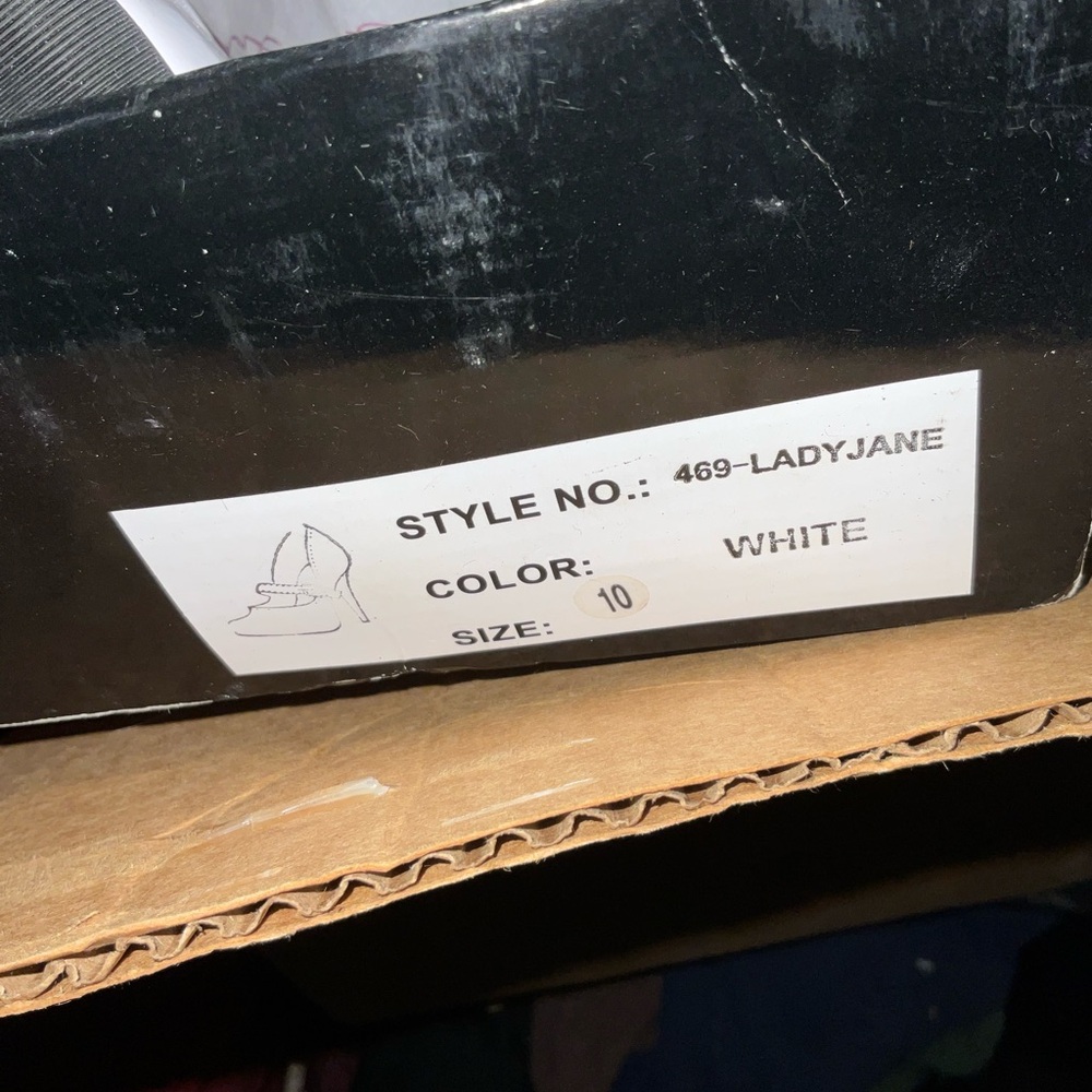 Elegant LADY JANE SZ 10  White Women's Heels great custom accessory new - Picture 7 of 13